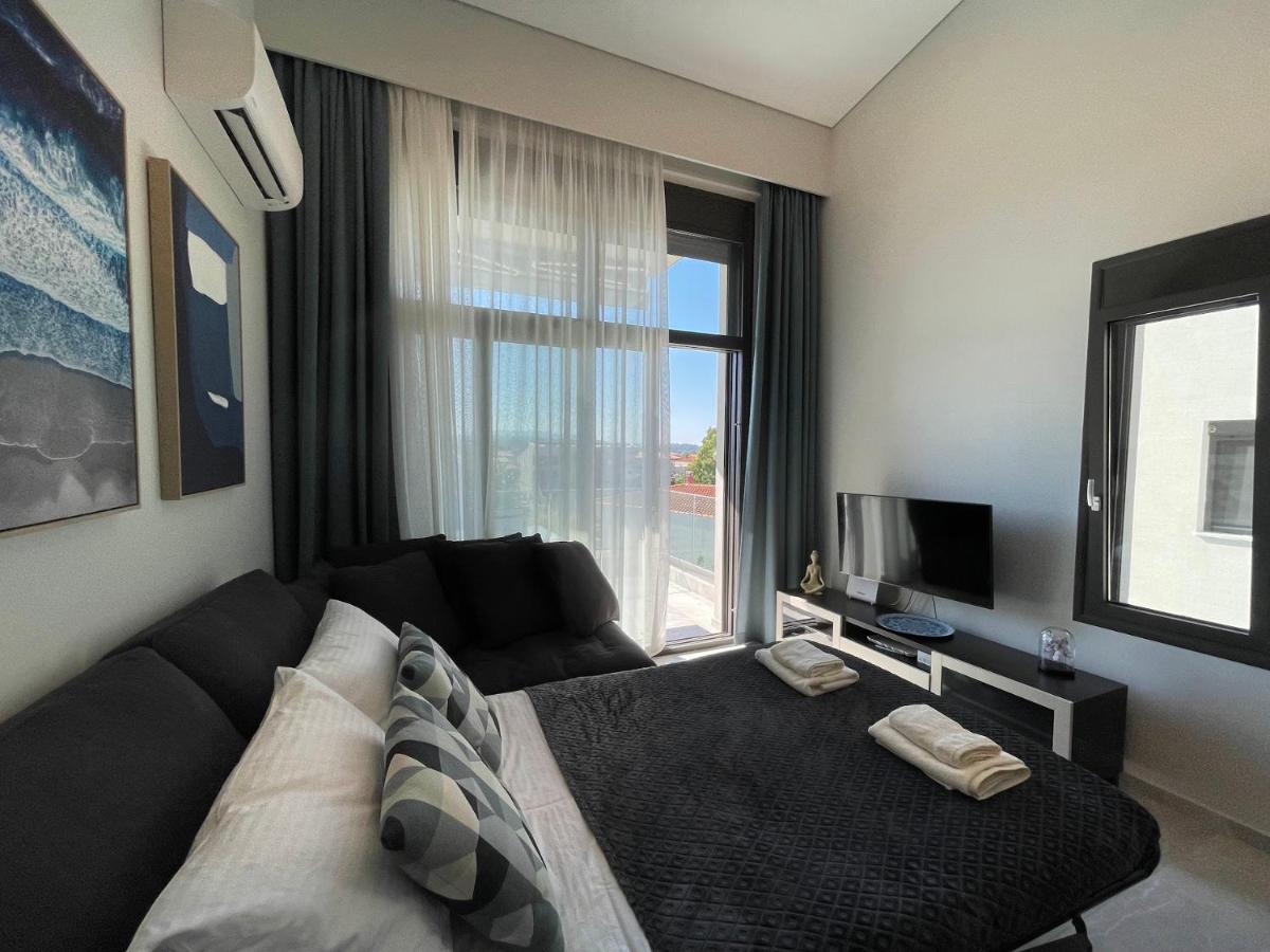 Callisto Luxury Suite นิกิติ ภายนอก รูปภาพ