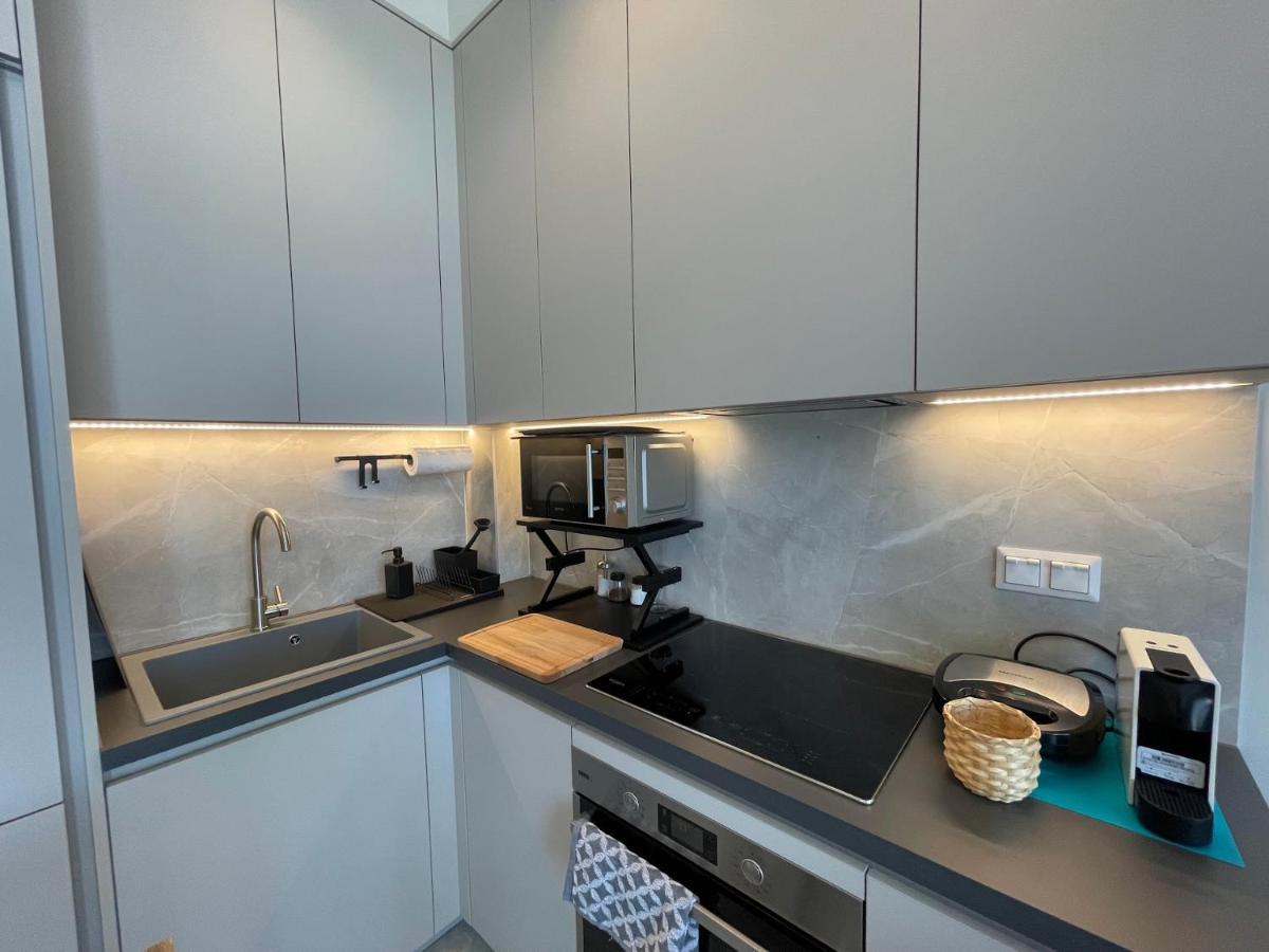 Callisto Luxury Suite นิกิติ ภายนอก รูปภาพ