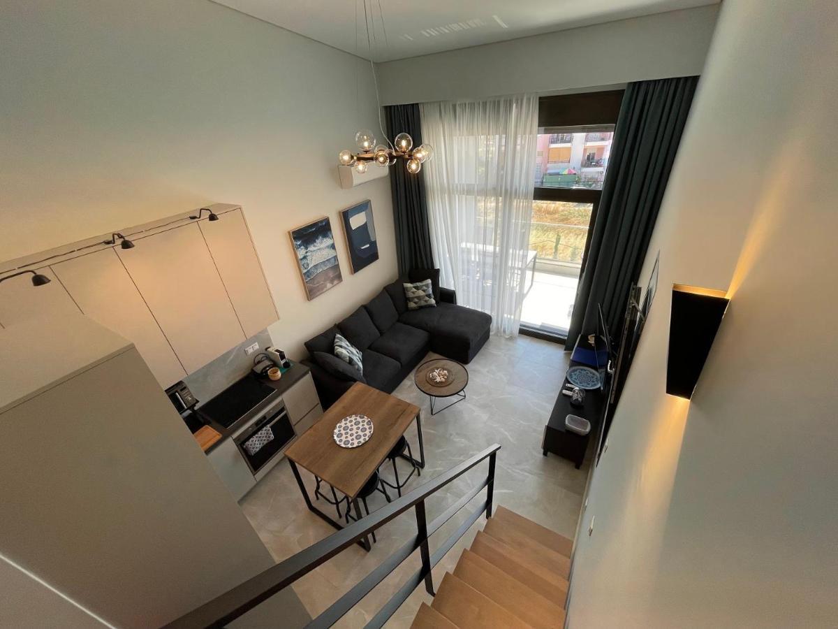 Callisto Luxury Suite นิกิติ ภายนอก รูปภาพ