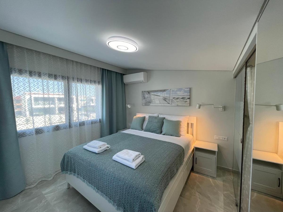 Callisto Luxury Suite นิกิติ ภายนอก รูปภาพ